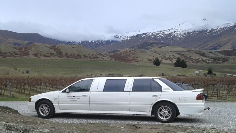 Arrive at your destination in style with a VIP Limousine Airport Transfer! Experience the elegance and quality that limousine transportation provides in a service that will exceed all of your expectations.